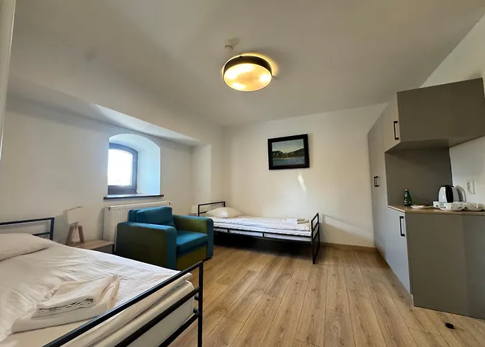Hotel Zuraw W Starym Spichlerzu
